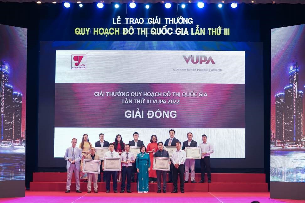 VIỆN QUY HOẠCH XÂY DỰNG MIỀN NAM ĐẠT GIẢI ĐỒNG THỂ LOẠI A: ĐỒ ÁN QUI HOẠCH XÂY DỰNG, GIẢI THƯỞNG QUY HOẠCH ĐÔ THỊ QUỐC GIA LẦN THỨ III